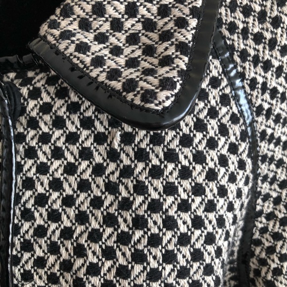 Spense bell sleeves coat - Picture 2 of 12